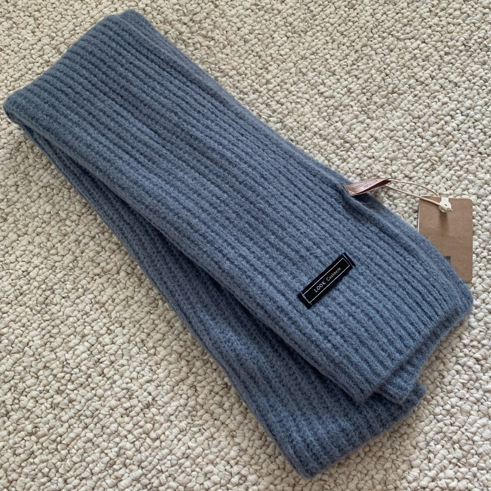 NWT Look Cashmere Cashmere Wool Blend Scarf Blue